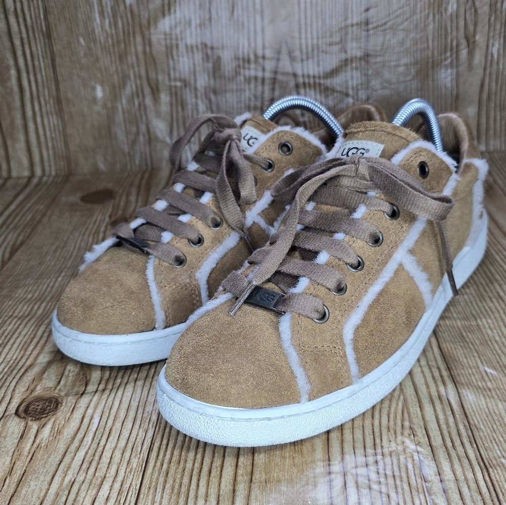 UGG Women's‎ Brown Suede Casual Sneakers Size 11